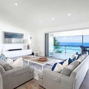 Ocean Panorama With Private Pool! Holiday home